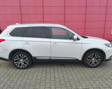 Белый Мицубиси Аутлендер, объемом двигателя 2 л и пробегом 135 тыс. км за 10200 $, фото 2 на Automoto.ua