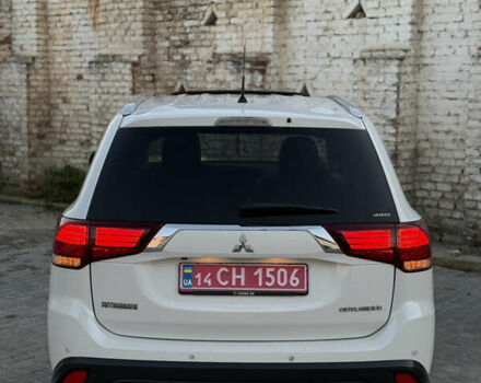 Білий Міцубісі Аутлендер, об'ємом двигуна 2.23 л та пробігом 215 тис. км за 17550 $, фото 27 на Automoto.ua