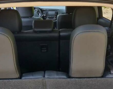 Белый Мицубиси Аутлендер, объемом двигателя 3 л и пробегом 115 тыс. км за 15300 $, фото 12 на Automoto.ua