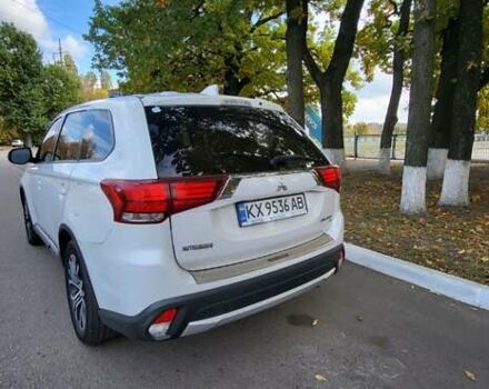 Мицубиси Аутлендер 2016 в Полтаве на Automoto.ua Белый Мицубиси Аутлендер, объемом двигателя 2.36 л и пробегом 240 тыс. км за 14000 $, фото 1 на Automoto.ua