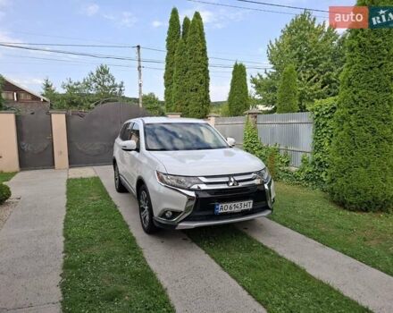 Белый Мицубиси Аутлендер, объемом двигателя 2.36 л и пробегом 144 тыс. км за 15499 $, фото 7 на Automoto.ua