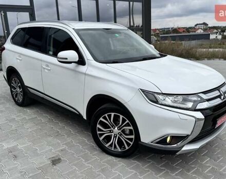 Белый Мицубиси Аутлендер, объемом двигателя 2.2 л и пробегом 199 тыс. км за 17999 $, фото 7 на Automoto.ua