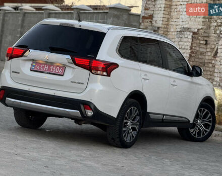 Білий Міцубісі Аутлендер, об'ємом двигуна 2.23 л та пробігом 215 тис. км за 17550 $, фото 19 на Automoto.ua