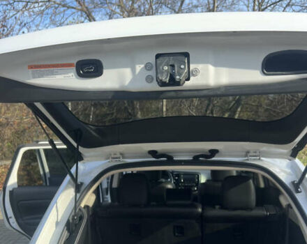 Білий Міцубісі Аутлендер, об'ємом двигуна 3 л та пробігом 157 тис. км за 16900 $, фото 12 на Automoto.ua