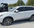 Білий Міцубісі Аутлендер, об'ємом двигуна 3 л та пробігом 177 тис. км за 8900 $, фото 5 на Automoto.ua