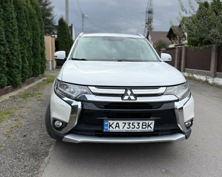 Белый Мицубиси Аутлендер, объемом двигателя 2.36 л и пробегом 134 тыс. км за 18500 $, фото 20 на Automoto.ua
