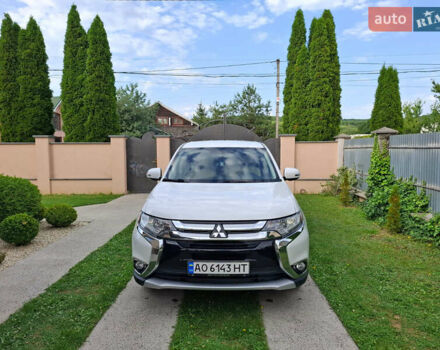 Белый Мицубиси Аутлендер, объемом двигателя 2.4 л и пробегом 145 тыс. км за 14900 $, фото 11 на Automoto.ua