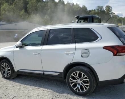 Білий Міцубісі Аутлендер, об'ємом двигуна 3 л та пробігом 177 тис. км за 8900 $, фото 6 на Automoto.ua