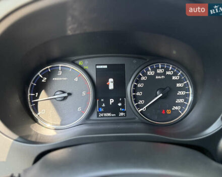 Белый Мицубиси Аутлендер, объемом двигателя 2.2 л и пробегом 240 тыс. км за 17999 $, фото 53 на Automoto.ua