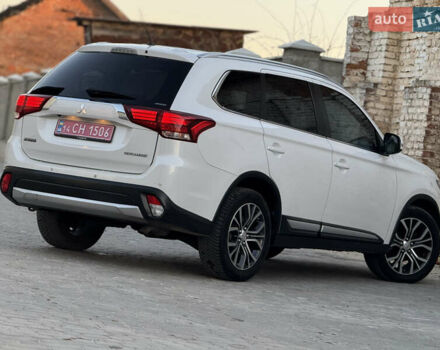 Білий Міцубісі Аутлендер, об'ємом двигуна 2.23 л та пробігом 215 тис. км за 17550 $, фото 22 на Automoto.ua