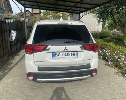 Мицубиси Аутлендер 2016 в Кропивницком (Кировограде) на Automoto.ua Белый Мицубиси Аутлендер, объемом двигателя 2.4 л и пробегом 140 тыс. км за 14000 $, фото 2 на Automoto.ua