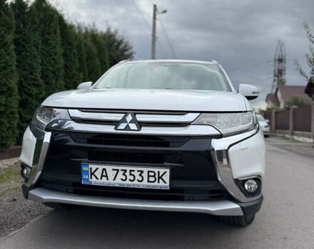 Белый Мицубиси Аутлендер, объемом двигателя 2.36 л и пробегом 134 тыс. км за 18500 $, фото 23 на Automoto.ua