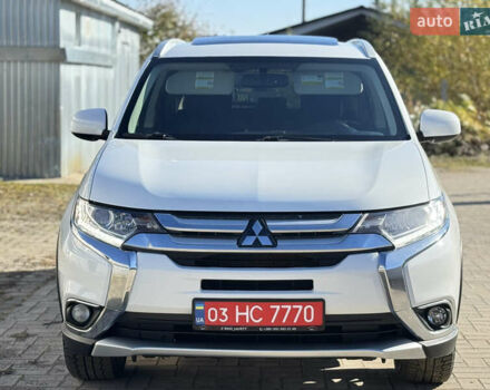 Білий Міцубісі Аутлендер, об'ємом двигуна 2.4 л та пробігом 178 тис. км за 12750 $, фото 1 на Automoto.ua
