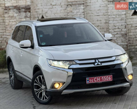 Білий Міцубісі Аутлендер, об'ємом двигуна 2.23 л та пробігом 215 тис. км за 17550 $, фото 14 на Automoto.ua