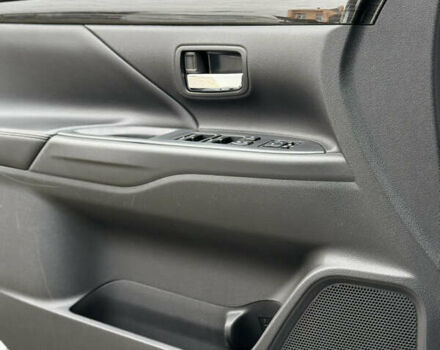 Білий Міцубісі Аутлендер, об'ємом двигуна 2.23 л та пробігом 215 тис. км за 17550 $, фото 57 на Automoto.ua