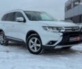 Білий Міцубісі Аутлендер, об'ємом двигуна 2.2 л та пробігом 146 тис. км за 18490 $, фото 1 на Automoto.ua