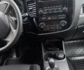 Белый Мицубиси Аутлендер, объемом двигателя 2 л и пробегом 121 тыс. км за 16000 $, фото 3 на Automoto.ua