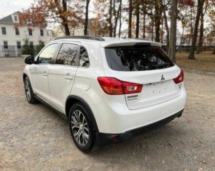 Білий Міцубісі Аутлендер, об'ємом двигуна 2.4 л та пробігом 98 тис. км за 4700 $, фото 7 на Automoto.ua
