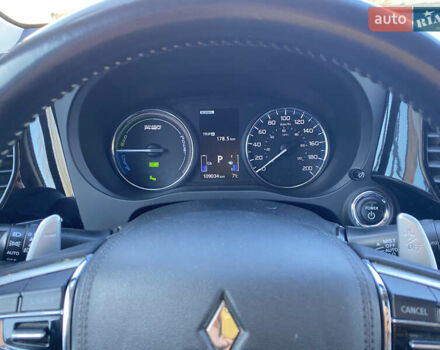 Белый Мицубиси Аутлендер, объемом двигателя 2 л и пробегом 109 тыс. км за 16999 $, фото 13 на Automoto.ua