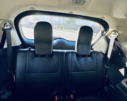 Белый Мицубиси Аутлендер, объемом двигателя 2.36 л и пробегом 149 тыс. км за 15800 $, фото 3 на Automoto.ua