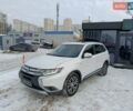 Білий Міцубісі Аутлендер, об'ємом двигуна 3 л та пробігом 157 тис. км за 18000 $, фото 1 на Automoto.ua