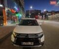 Белый Мицубиси Аутлендер, объемом двигателя 2.36 л и пробегом 149 тыс. км за 15800 $, фото 2 на Automoto.ua