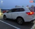 Белый Мицубиси Аутлендер, объемом двигателя 3 л и пробегом 148 тыс. км за 18500 $, фото 2 на Automoto.ua