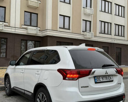 Белый Мицубиси Аутлендер, объемом двигателя 2.4 л и пробегом 53 тыс. км за 16900 $, фото 7 на Automoto.ua