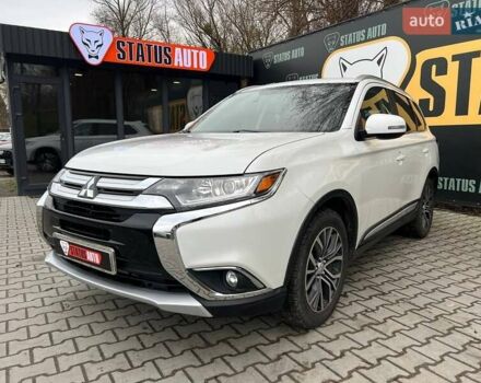 Белый Мицубиси Аутлендер, объемом двигателя 2.36 л и пробегом 153 тыс. км за 15700 $, фото 3 на Automoto.ua