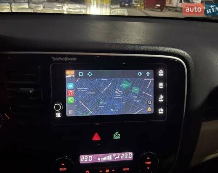 Белый Мицубиси Аутлендер, объемом двигателя 3 л и пробегом 148 тыс. км за 18500 $, фото 34 на Automoto.ua