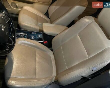 Белый Мицубиси Аутлендер, объемом двигателя 3 л и пробегом 148 тыс. км за 18500 $, фото 20 на Automoto.ua