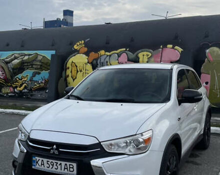 Білий Міцубісі Аутлендер, об'ємом двигуна 2 л та пробігом 47 тис. км за 13700 $, фото 2 на Automoto.ua