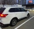Белый Мицубиси Аутлендер, объемом двигателя 3 л и пробегом 148 тыс. км за 18500 $, фото 6 на Automoto.ua