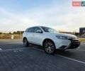 Белый Мицубиси Аутлендер, объемом двигателя 2.36 л и пробегом 230 тыс. км за 15900 $, фото 2 на Automoto.ua