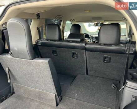 Белый Мицубиси Аутлендер, объемом двигателя 2.36 л и пробегом 153 тыс. км за 15700 $, фото 11 на Automoto.ua