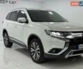 Белый Мицубиси Аутлендер, объемом двигателя 2.36 л и пробегом 112 тыс. км за 21900 $, фото 6 на Automoto.ua