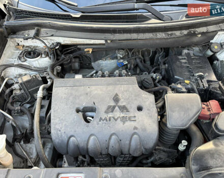 Білий Міцубісі Аутлендер, об'ємом двигуна 2.4 л та пробігом 130 тис. км за 15700 $, фото 16 на Automoto.ua