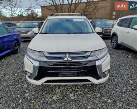 Білий Міцубісі Аутлендер, об'ємом двигуна 2 л та пробігом 117 тис. км за 4000 $, фото 5 на Automoto.ua