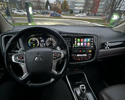 Білий Міцубісі Аутлендер, об'ємом двигуна 2 л та пробігом 191 тис. км за 18800 $, фото 19 на Automoto.ua