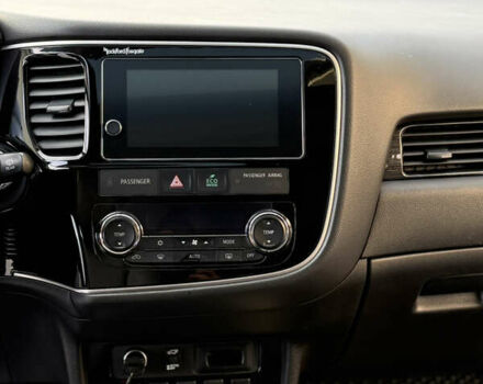 Белый Мицубиси Аутлендер, объемом двигателя 2.4 л и пробегом 91 тыс. км за 19199 $, фото 25 на Automoto.ua