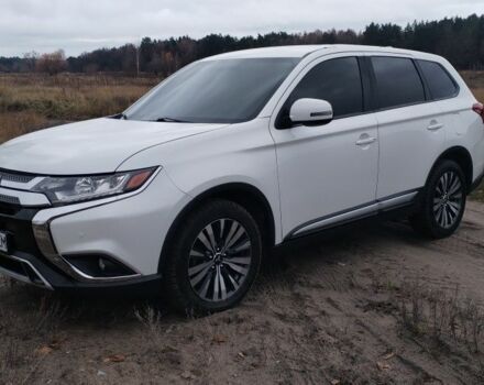 Белый Мицубиси Аутлендер, объемом двигателя 2.4 л и пробегом 122 тыс. км за 17400 $, фото 8 на Automoto.ua