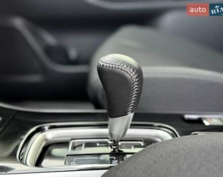 Белый Мицубиси Аутлендер, объемом двигателя 2 л и пробегом 45 тыс. км за 20200 $, фото 50 на Automoto.ua