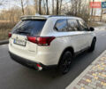 Білий Міцубісі Аутлендер, об'ємом двигуна 2.4 л та пробігом 130 тис. км за 15700 $, фото 3 на Automoto.ua