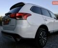 Міцубісі Аутлендер 2018 у Дрогобичі на Automoto.ua Білий Міцубісі Аутлендер, об'ємом двигуна 2.4 л та пробігом 59 тис. км за 17999 $, фото 17 на Automoto.ua