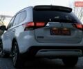 Міцубісі Аутлендер 2018 у Дрогобичі на Automoto.ua Білий Міцубісі Аутлендер, об'ємом двигуна 2.4 л та пробігом 59 тис. км за 17999 $, фото 3 на Automoto.ua