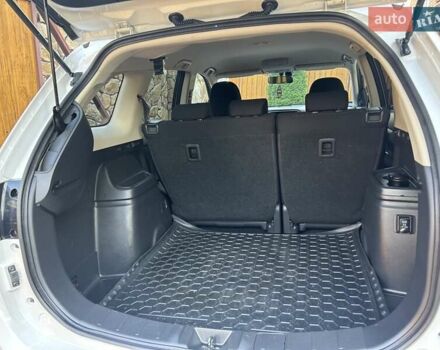 Белый Мицубиси Аутлендер, объемом двигателя 2 л и пробегом 56 тыс. км за 19400 $, фото 40 на Automoto.ua