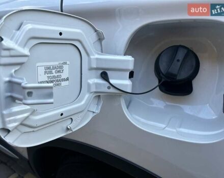 Белый Мицубиси Аутлендер, объемом двигателя 2 л и пробегом 56 тыс. км за 19400 $, фото 78 на Automoto.ua