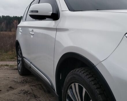 Белый Мицубиси Аутлендер, объемом двигателя 2.4 л и пробегом 122 тыс. км за 17400 $, фото 11 на Automoto.ua