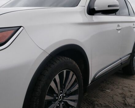 Белый Мицубиси Аутлендер, объемом двигателя 2.4 л и пробегом 122 тыс. км за 17400 $, фото 9 на Automoto.ua