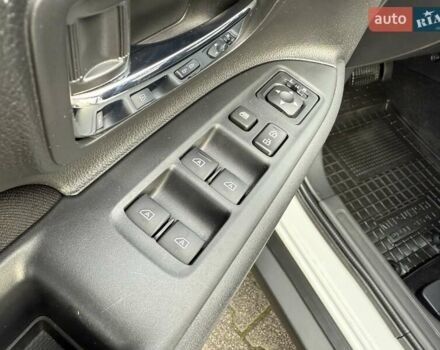 Белый Мицубиси Аутлендер, объемом двигателя 2 л и пробегом 45 тыс. км за 20200 $, фото 41 на Automoto.ua